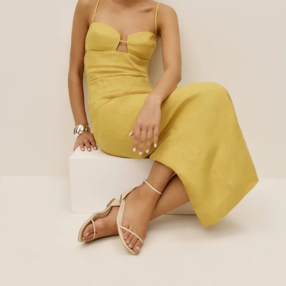 NWOB Reformation Marielle Flat Sandals Size 6